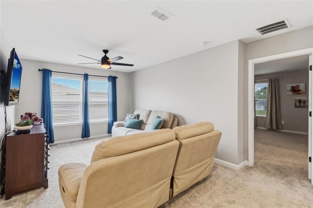 10105 SPRING LAKE DRIVE, Clermont, FL 34711
