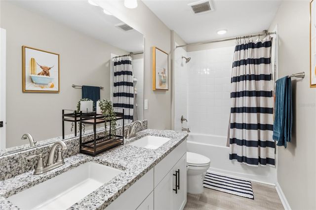 10105 SPRING LAKE DRIVE, Clermont, FL 34711