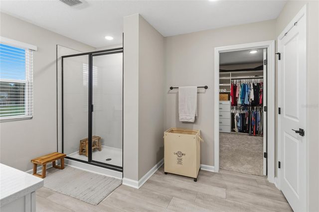 10105 SPRING LAKE DRIVE, Clermont, FL 34711