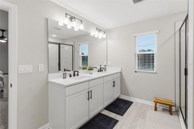 10105 SPRING LAKE DRIVE, Clermont, FL 34711