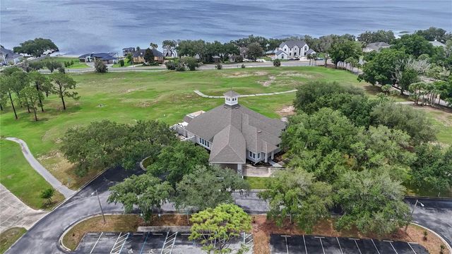 10105 SPRING LAKE DRIVE, Clermont, FL 34711