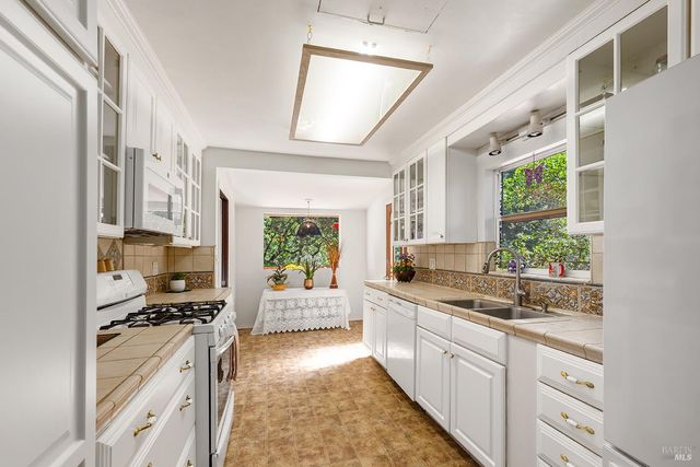 20721 Monte Rio Ave, Monte Rio, CA 95462