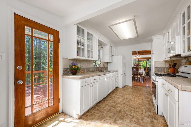 20721 Monte Rio Ave, Monte Rio, CA 95462