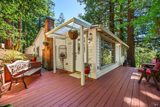 20721 Monte Rio Ave, Monte Rio, CA 95462