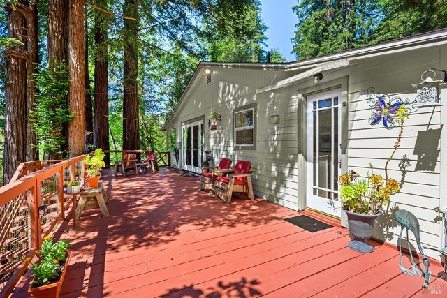 20721 Monte Rio Ave, Monte Rio, CA 95462