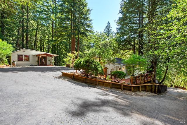 20721 Monte Rio Ave, Monte Rio, CA 95462