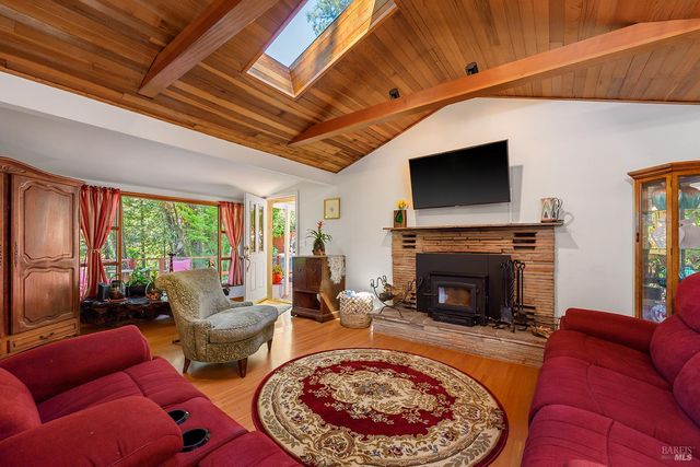 20721 Monte Rio Ave, Monte Rio, CA 95462