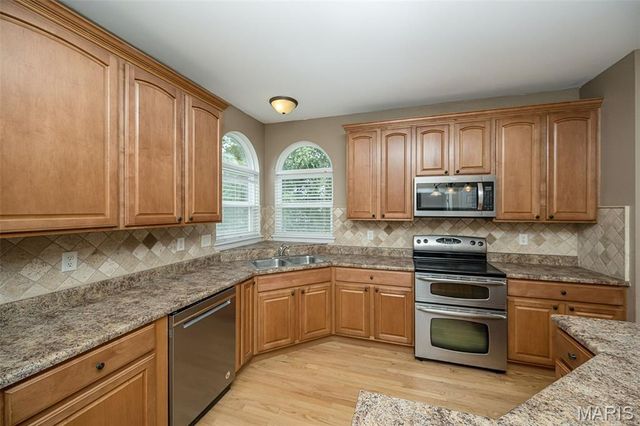 853 Dylan Drive, Wentzville, MO 63385