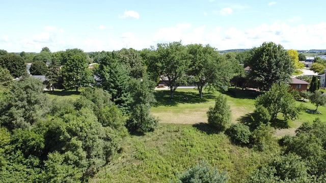 4520 Hearthridge Drive, Janesville, WI 53546