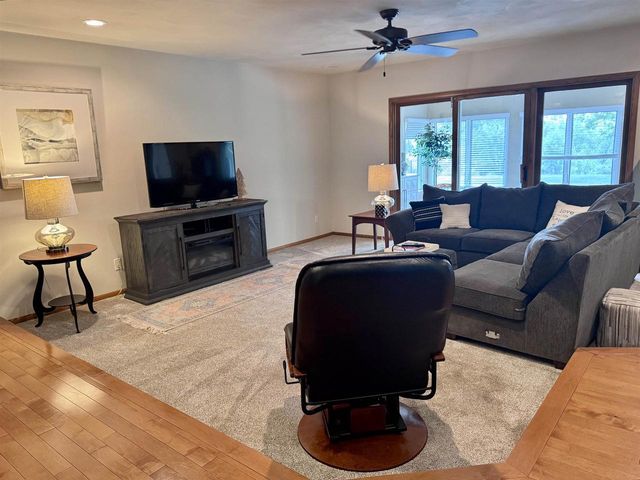 4520 Hearthridge Drive, Janesville, WI 53546