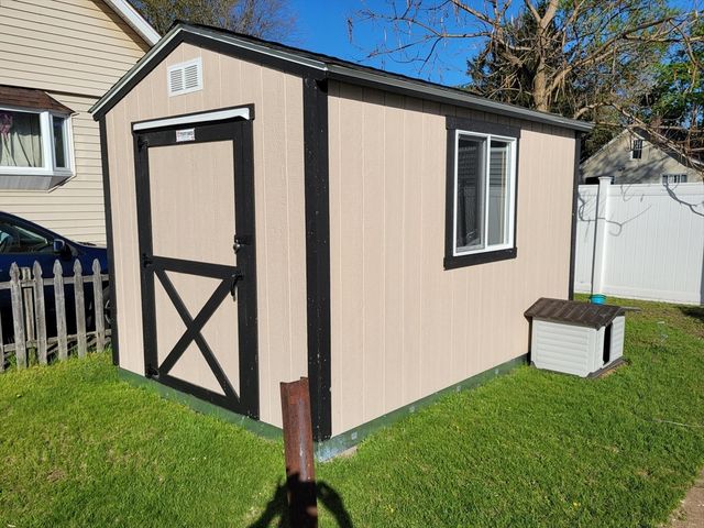 85 Farnsworth, Springfield, MA 01107