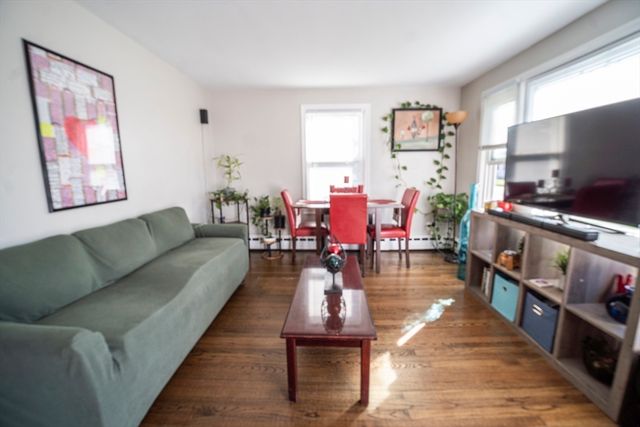 85 Farnsworth, Springfield, MA 01107