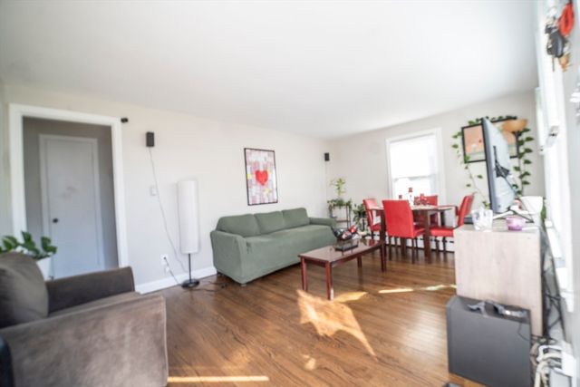 85 Farnsworth, Springfield, MA 01107