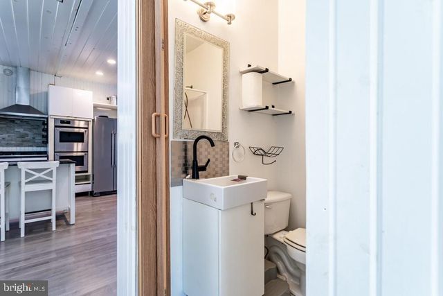 408 HAWKS NEST DR, Baker, WV 26801