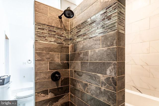 408 HAWKS NEST DR, Baker, WV 26801