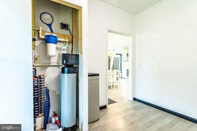 408 HAWKS NEST DR, Baker, WV 26801