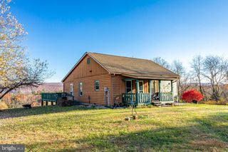 408 HAWKS NEST DR, Baker, WV 26801