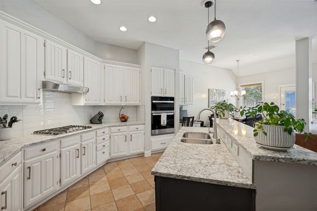 415 Patricia Lane, Highland Village, TX 75077