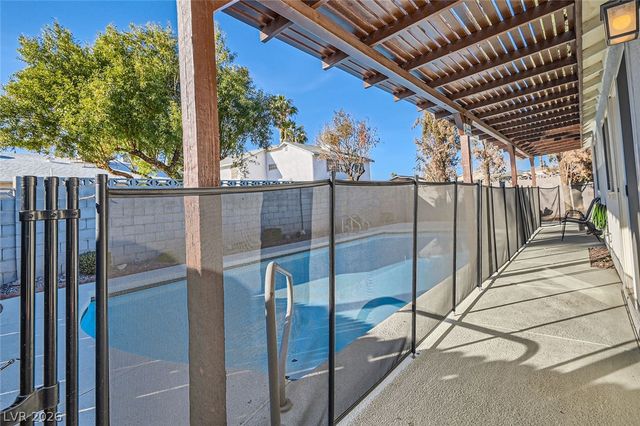 3665 Bronco Road, Las Vegas, NV 89103