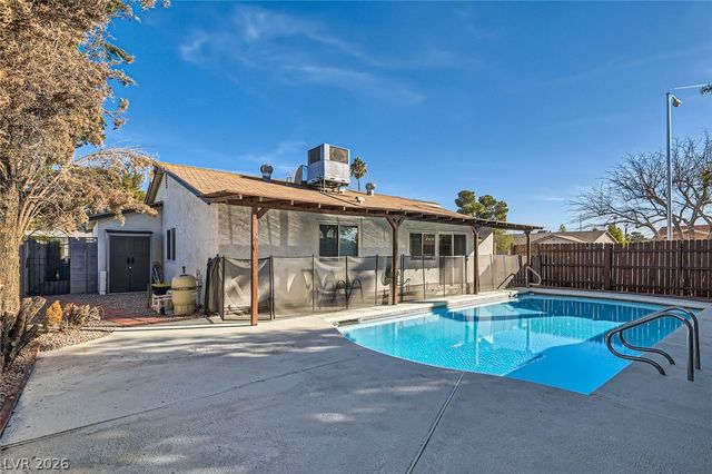 3665 Bronco Road, Las Vegas, NV 89103