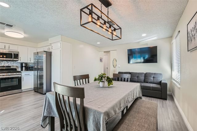 3665 Bronco Road, Las Vegas, NV 89103