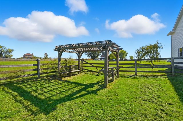 4581 US Highway 22 NE, Washington Court House, OH 43160