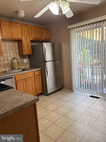 179 HIDDEN DR, Blackwood, NJ 08012