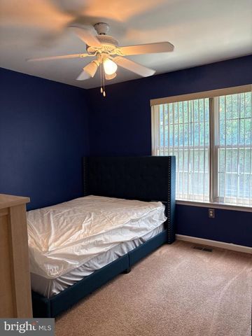 179 HIDDEN DR, Blackwood, NJ 08012