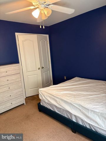 179 HIDDEN DR, Blackwood, NJ 08012