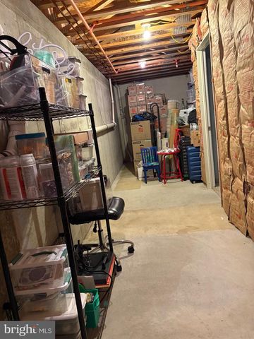 179 HIDDEN DR, Blackwood, NJ 08012