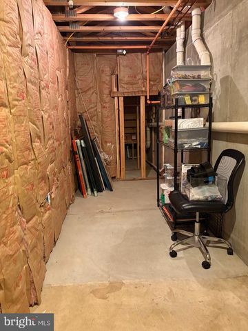 179 HIDDEN DR, Blackwood, NJ 08012