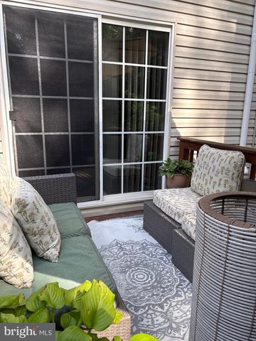 179 HIDDEN DR, Blackwood, NJ 08012