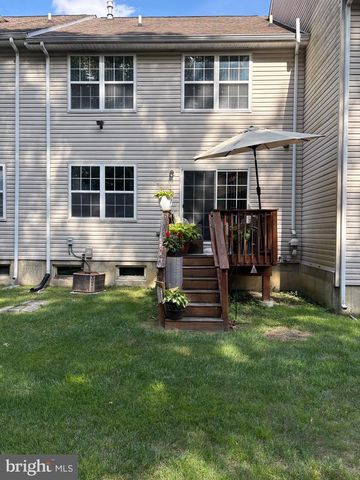 179 HIDDEN DR, Blackwood, NJ 08012