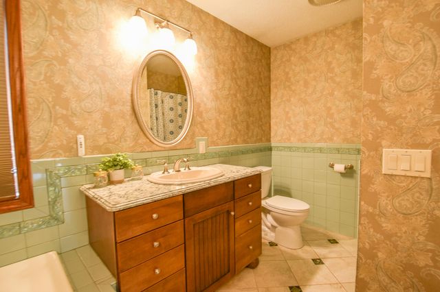 586 Schaeffer Drive, Coldwater, MI 49036