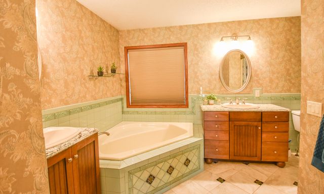 586 Schaeffer Drive, Coldwater, MI 49036