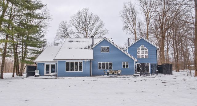 586 Schaeffer Drive, Coldwater, MI 49036