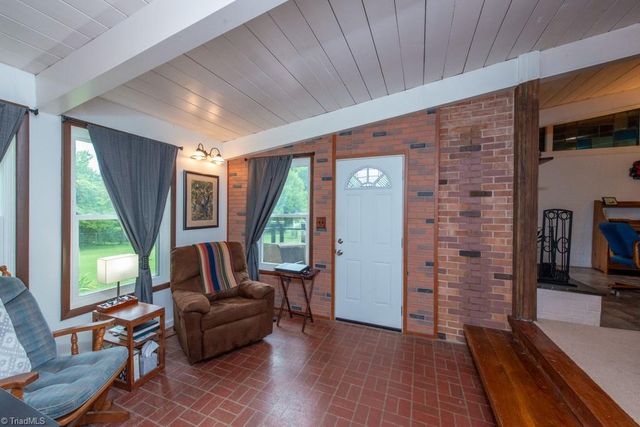 703 Locust Place, High Point, NC 27265
