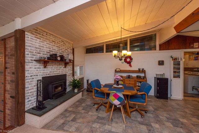 703 Locust Place, High Point, NC 27265