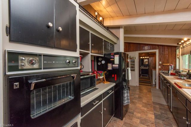 703 Locust Place, High Point, NC 27265