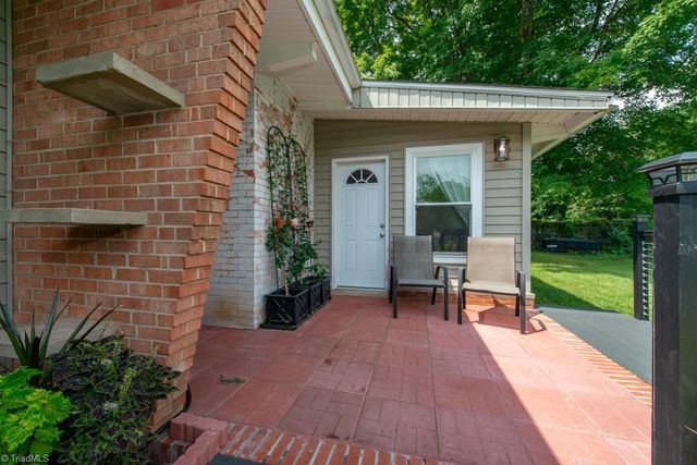 703 Locust Place, High Point, NC 27265