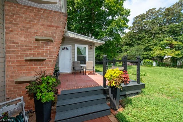 703 Locust Place, High Point, NC 27265