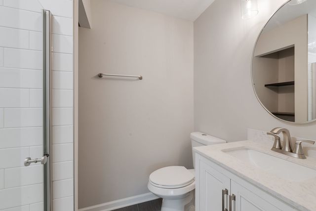 6340 AMERICANA Drive 117, Willowbrook, IL 60527