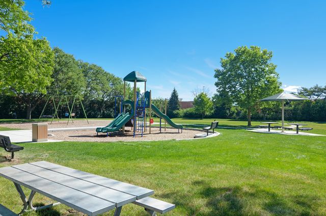 6340 AMERICANA Drive 117, Willowbrook, IL 60527