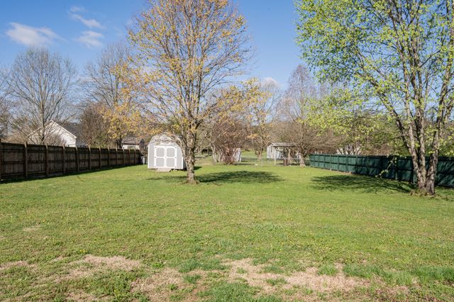 107 Antler Dr, Murfreesboro, TN 37130