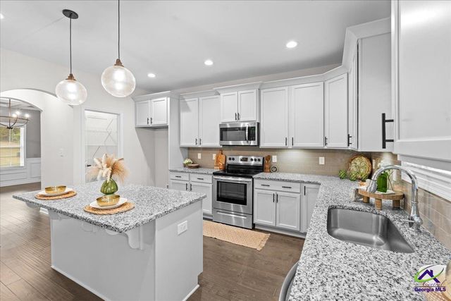 126 W River Cane Run, Perry, GA 31069