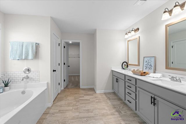 126 W River Cane Run, Perry, GA 31069