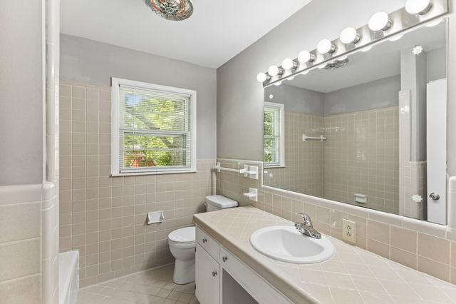 950 Fairlane Dr, Lewisburg, TN 37091