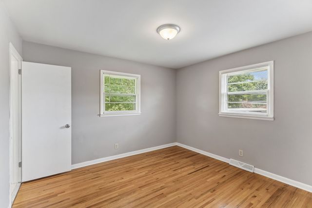 950 Fairlane Dr, Lewisburg, TN 37091