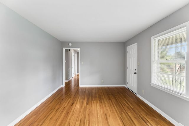 950 Fairlane Dr, Lewisburg, TN 37091