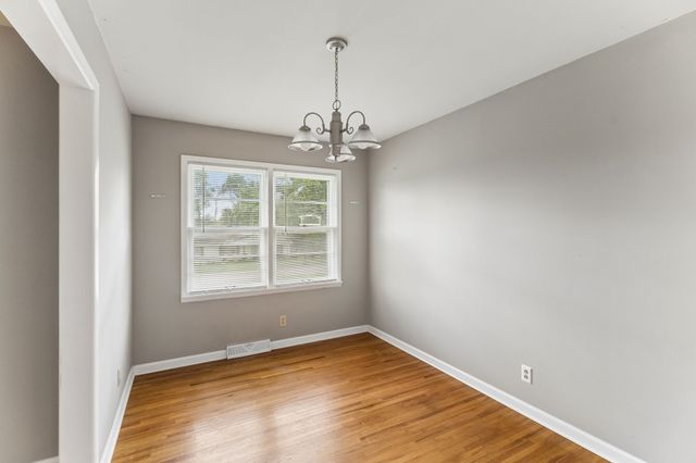 950 Fairlane Dr, Lewisburg, TN 37091